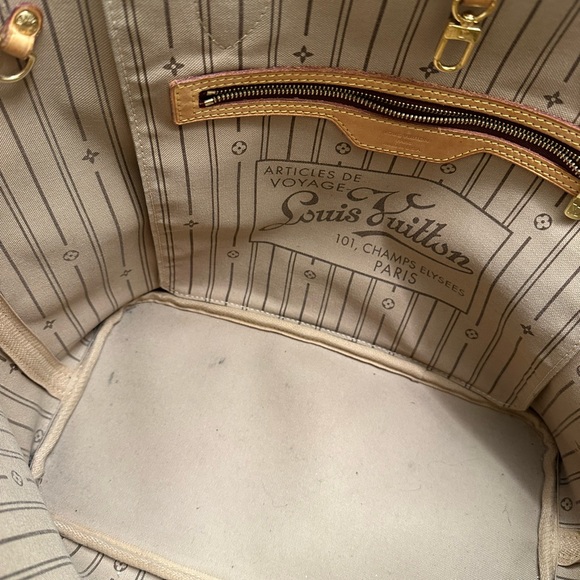 Louis Vuitton Neverfull MM - Picture 4 of 8